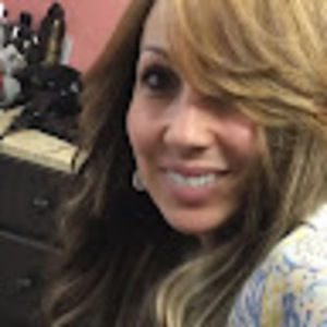 Meet your Posher, Raquel